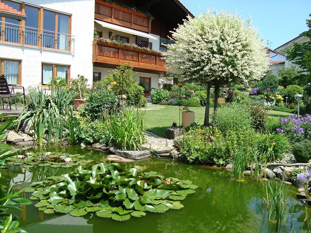 Apartment Ferienwohnungen Krenn Tittling